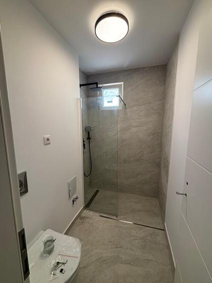 Apartament cu 2 camere decomandat în Berceni