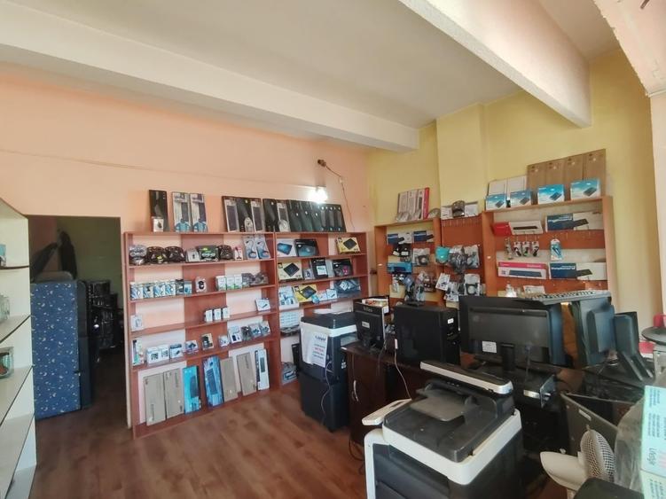 Spațiu comercial, de 45 mp, în Odobești