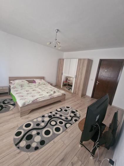 Casă cu 4 camere în Jiblea Nouă