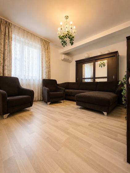 Apartament cu 3 camere decomandat în Central