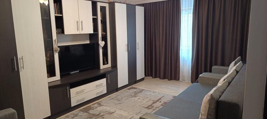 Apartament cu 2 camere decomandat în Smeura