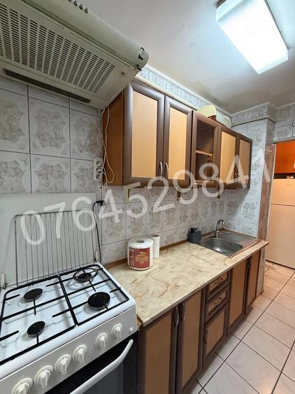 Apartament cu 2 camere decomandat în Lacul Tei