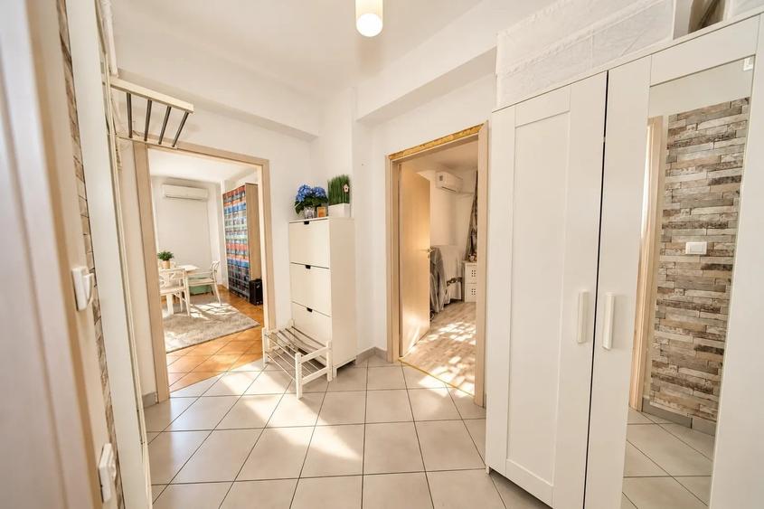 Apartament cu 2 camere decomandat în Drumul Taberei