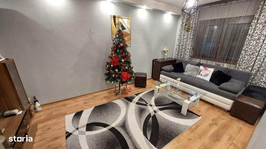 Apartament cu 3 camere decomandat, mobilat în Craiovița Nouă