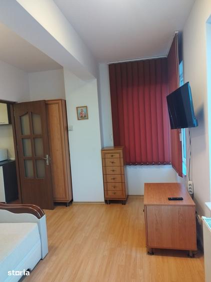 Apartament in bloc nou, zona centrala,str Traian - 1