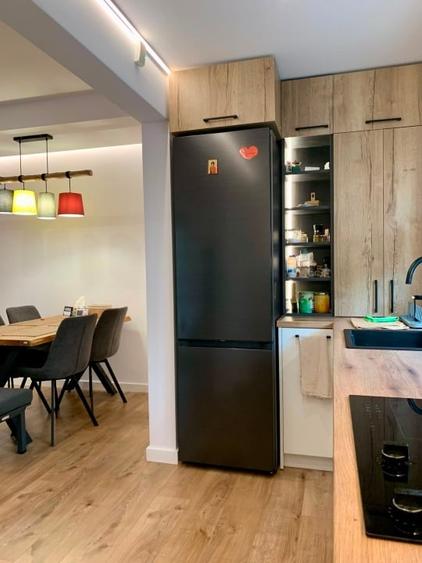 Duplex cu 4 camere cu Canalizare în Aninoasa