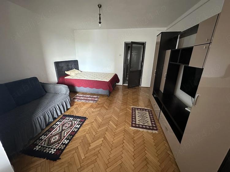 Garsonieră decomandată în Tudor Vladimirescu