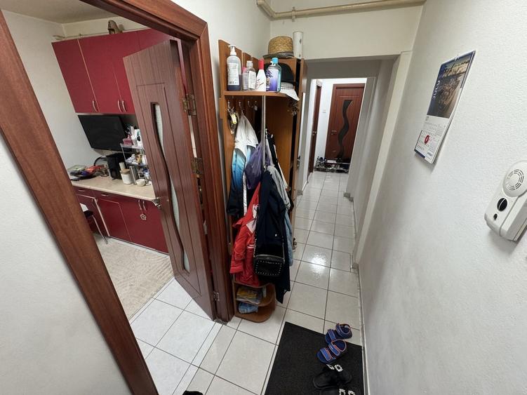 Apartament cu 3 camere decomandat, mobilat în Inel II