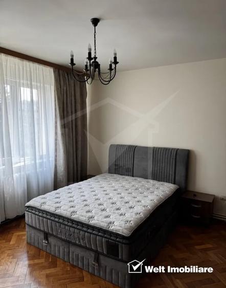 Apartament cu 3 camere decomandat, mobilat în Plopilor