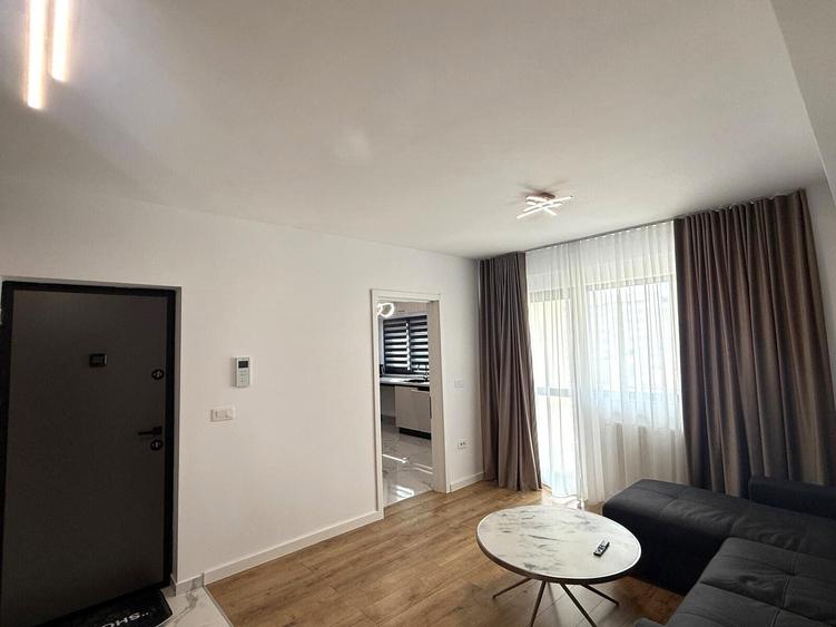 Apartament cu 2 camere semidecomandat, mobilat în Vișan