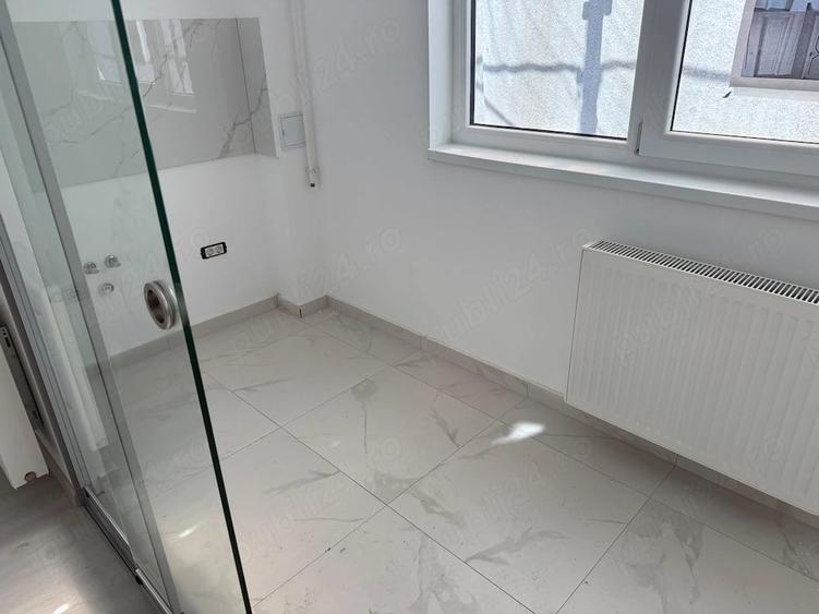 Apartament cu 2 camere semidecomandat în Roșu