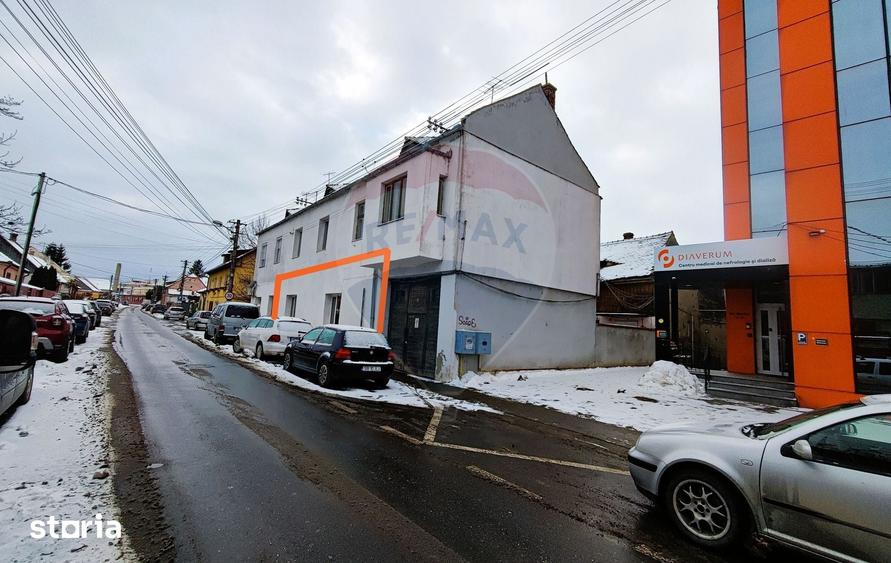 Apartament cu 3 camere în Central