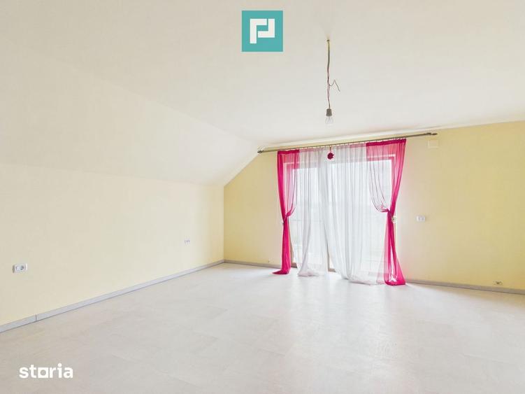 Casă cu 5 camere cu Canalizare în Central