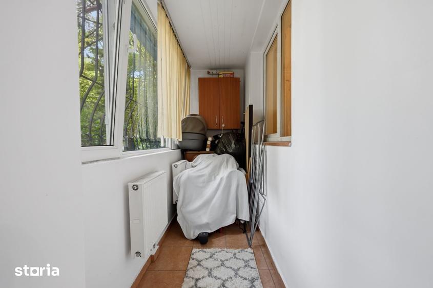 Apartament cu 3 camere, mobilat în Pajura