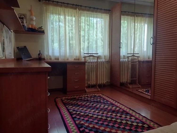 Inchiriez apartament 3 camere, decomandat, mobilat, et. 2 4, zona Giurgiului - 1