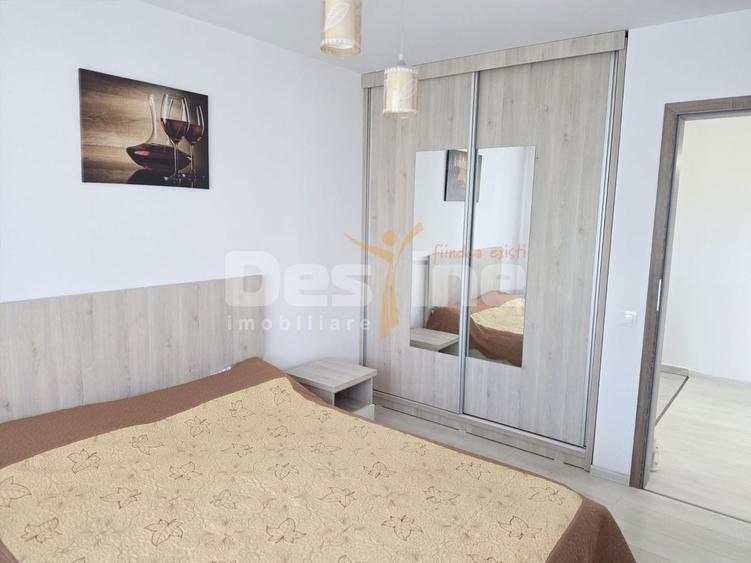 Apartament cu 2 camere decomandat, mobilat în Tractorul