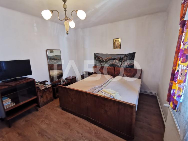 Duplex cu 2 camere cu Canalizare în Central