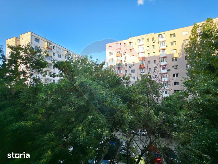 Apartament cu 2 camere semidecomandat în Giurgiului