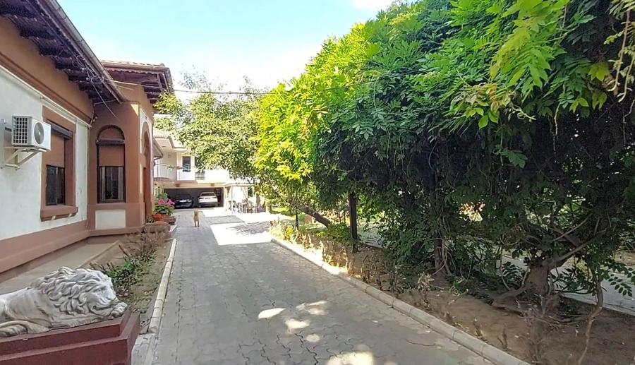 Casă individuală cu 5 camere cu Canalizare în Nord