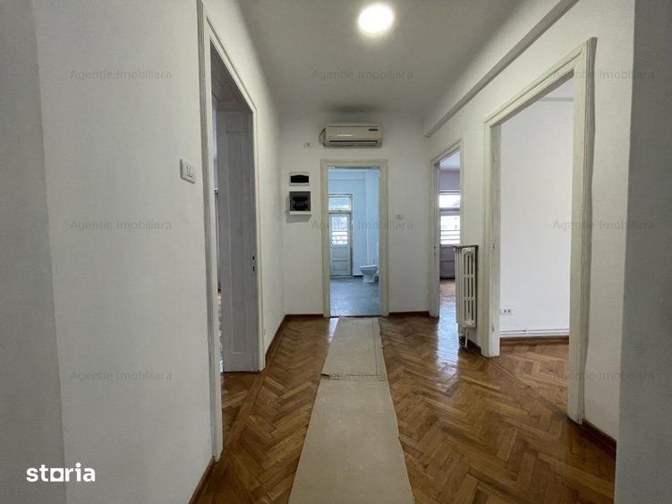 Casă cu Teren 100 Mp în Eminescu