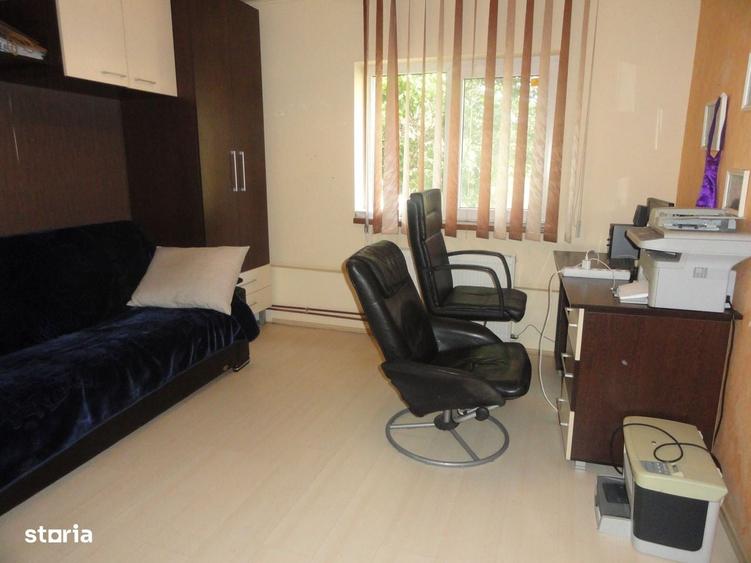 Casă cu 4 camere cu Teren 1278 Mp în Micălaca