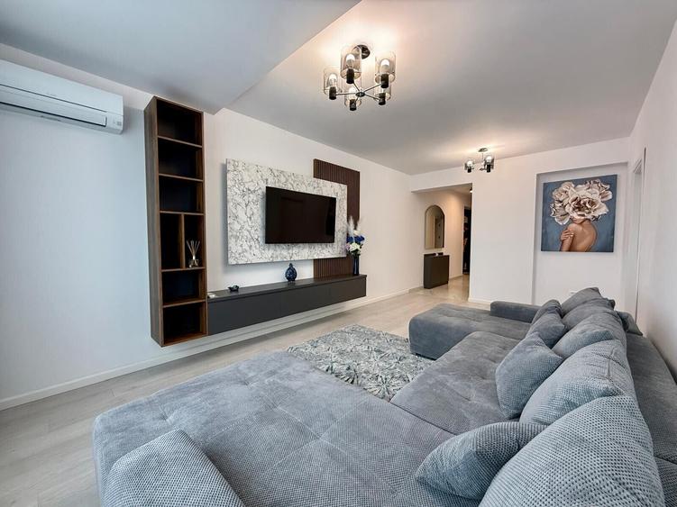 Apartament cu 3 camere semidecomandat, mobilat în Brâncoveanu