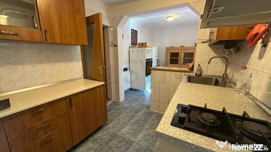 Casă cu 3 camere cu Teren 162 Mp în Vatra Luminoasă