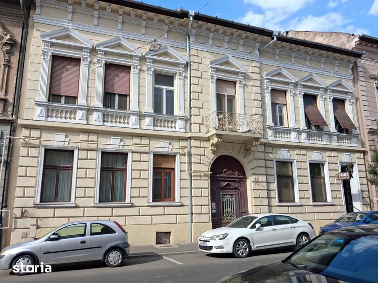 Apartament cu 3 camere în Ultracentral