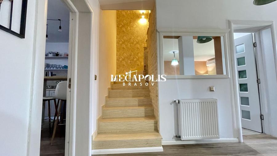 Casă cu 4 camere cu Canalizare în Sânpetru