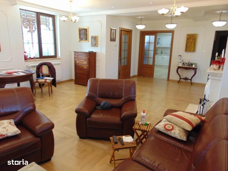 FARA COMISIOANE padure Vila LUX cu 7 camere 4 bai 2 terase pe 1600mp - 17