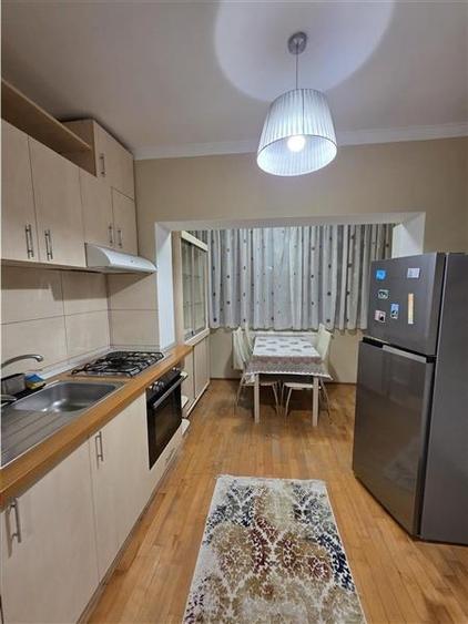 Apartament cu 3 camere decomandat, mobilat în Tilișca