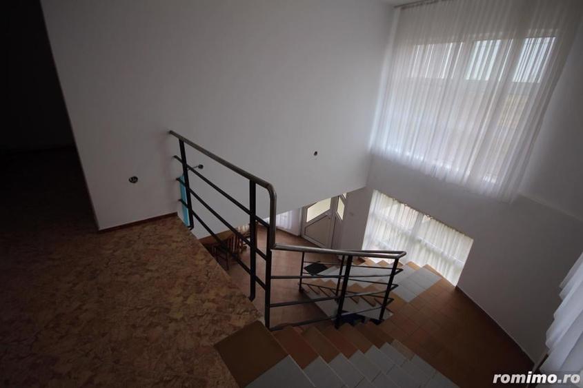 Casă cu 5 camere cu Teren 715 Mp în Becicherecu Mic
