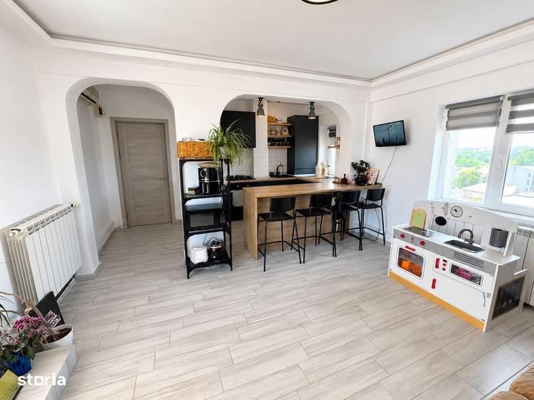 Apartament cu 3 camere în Delfinariu