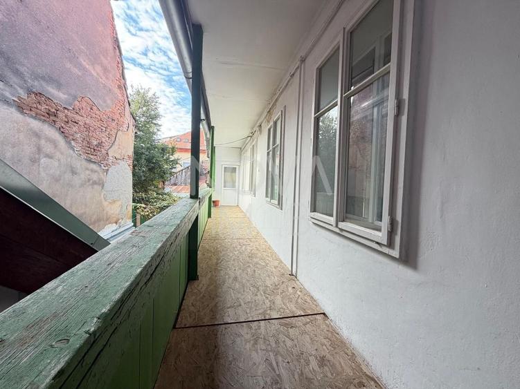 Apartament cu 3 camere nedecomandat în Orașul de Jos
