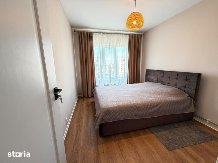 Apartament cu 4 camere decomandat în Republicii