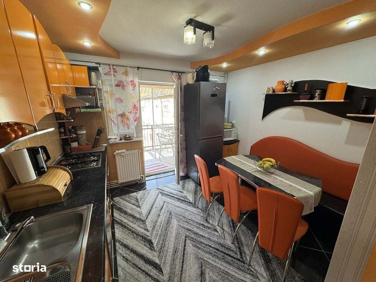 Apartament cu 2 camere decomandat în Carpați 2