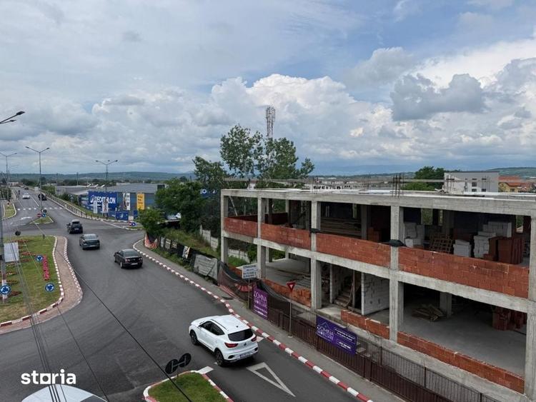 Spațiu comercial, de 300 mp, în Central