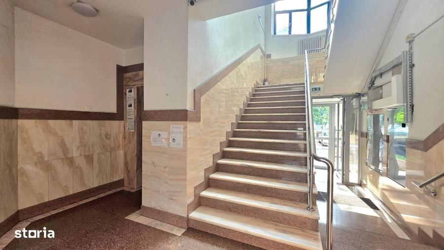 Apartament cu 4 camere decomandat în Unirii