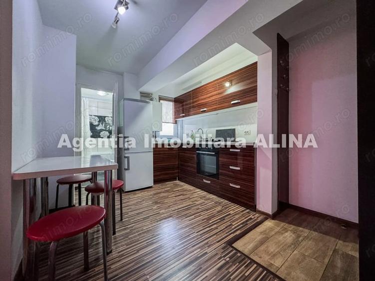 Apartament cu 3 camere decomandat în Dacia