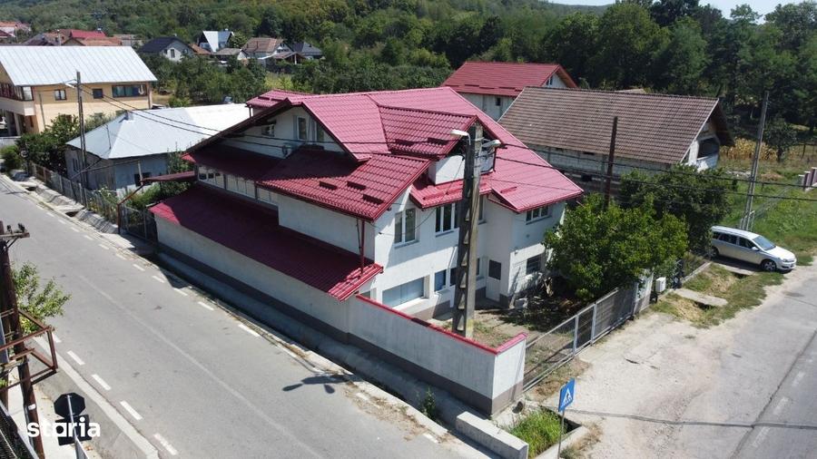 Casă cu 4 camere în Zigoneni