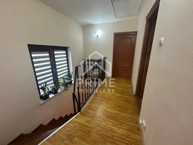 Casă cu 4 camere cu Teren 327 Mp în Central