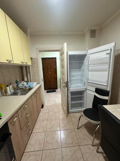 Apartament cu 3 camere decomandat, mobilat în Morarilor