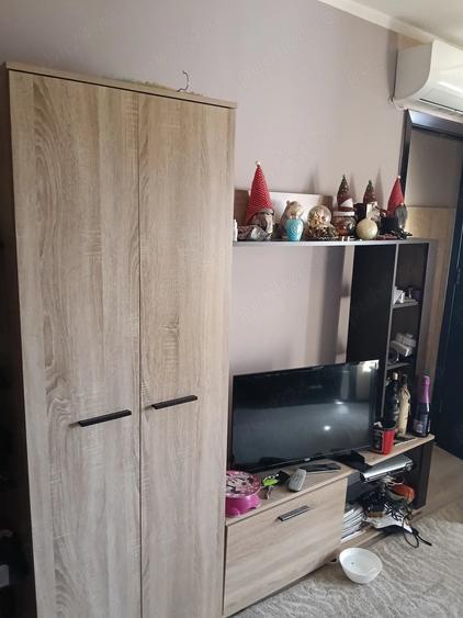 Apartament cu 3 camere semidecomandat în Micro II