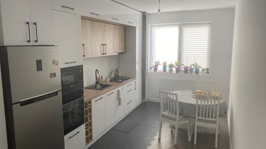 Duplex cu 4 camere cu Canalizare în Nord-Est