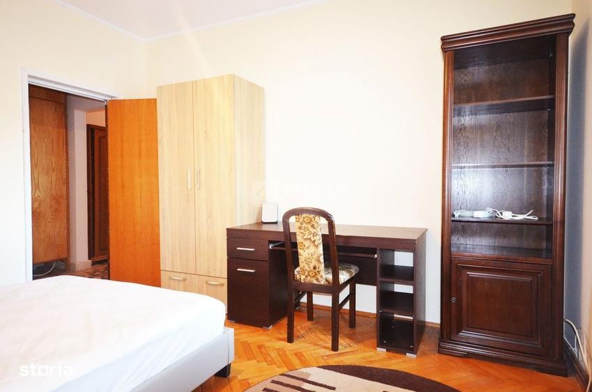 Apartament cu 4 camere decomandat în Gară