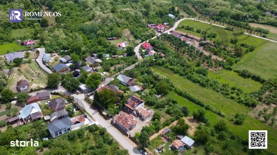 Casă cu 6 camere cu Teren 1334 Mp în Central