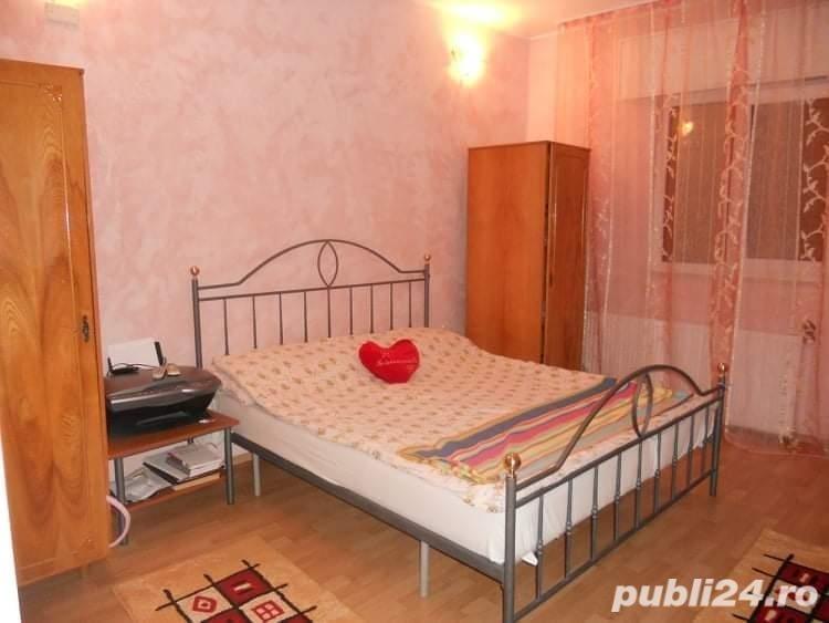 Casă cu 8 camere cu Teren 200 Mp în Gherla