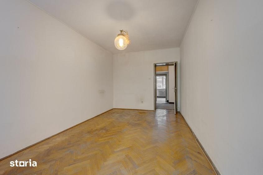 Apartament cu 2 camere decomandat în Basarabia