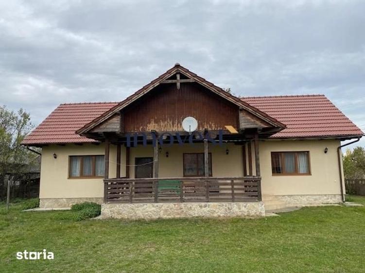 Casă cu 3 camere cu Teren 14886 Mp în Valea Vinului