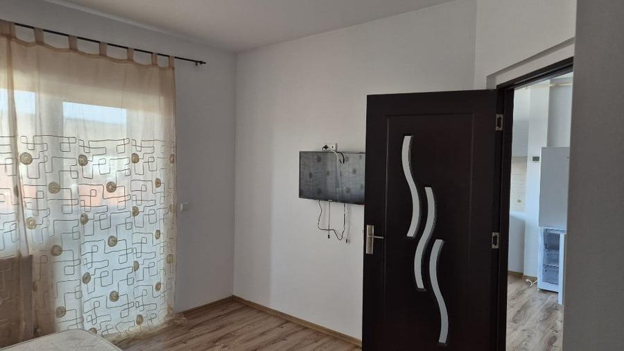 Apartament cu 2 camere semidecomandat în Florești — fotografia 3